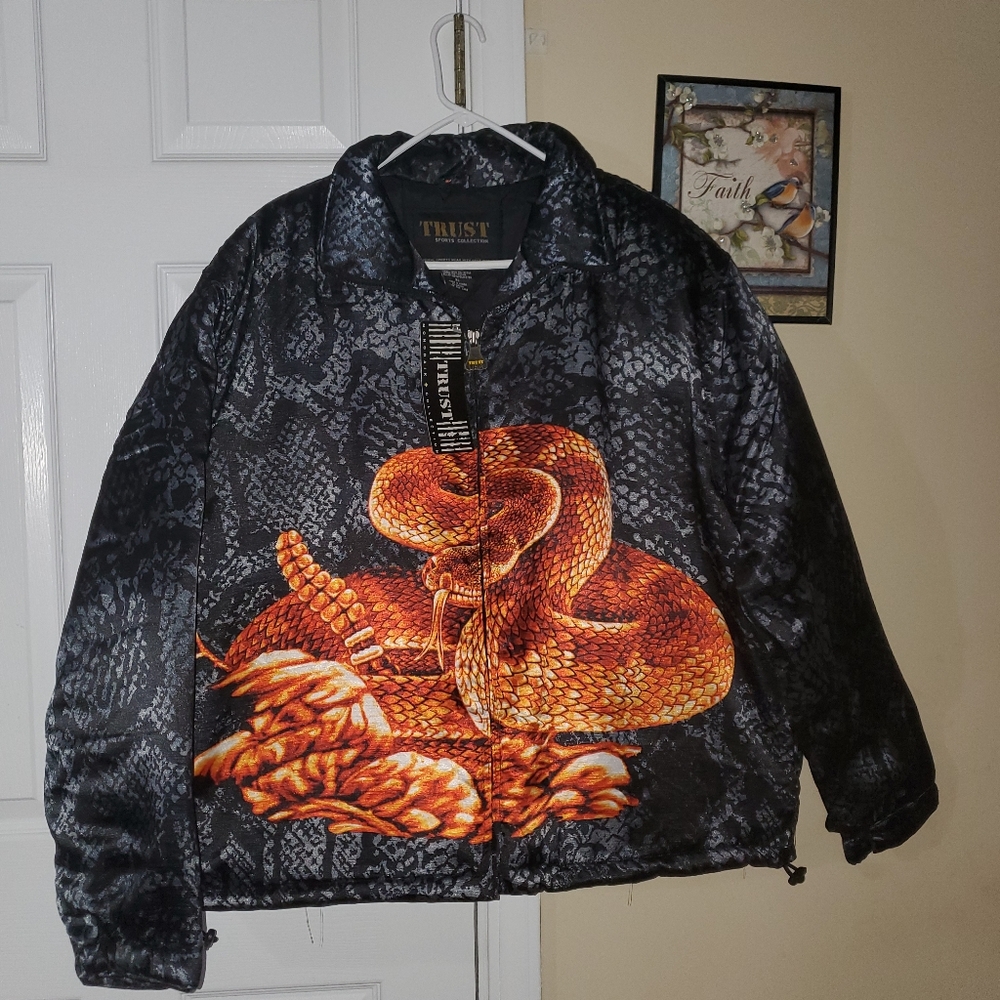 Rear Very Unique Men's Coat size XL